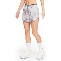 Nike Icon Tempo Luxe Short Damen